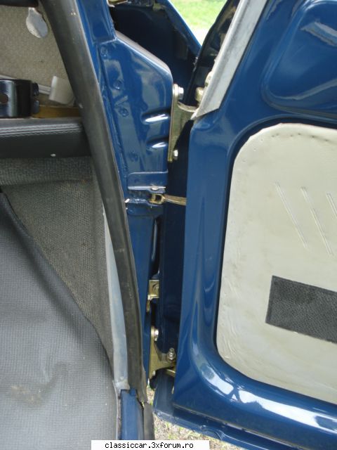Restaurare Citroen Ami - podea si covorul in cauz� - Reconditionari si Restaurari