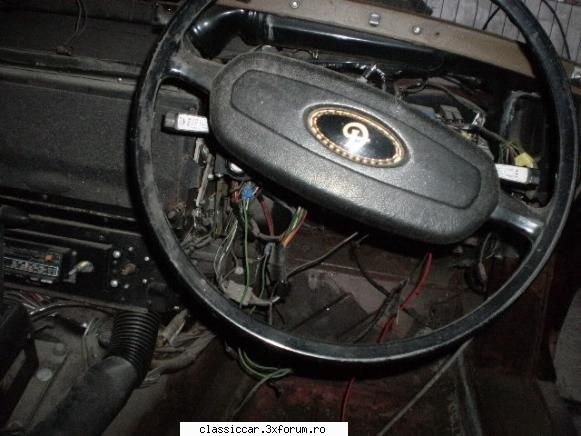 Restaurare Daimler (Jaguar) XJ6 din 1978 - Volanul cu sigla Daimler - Reconditionari si Restaurari