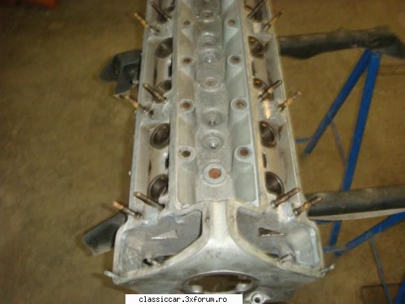 Restaurare Daimler (Jaguar) XJ6 din 1978 - E verificat ,locasul pentru ventile - Reconditionari si Restaurari