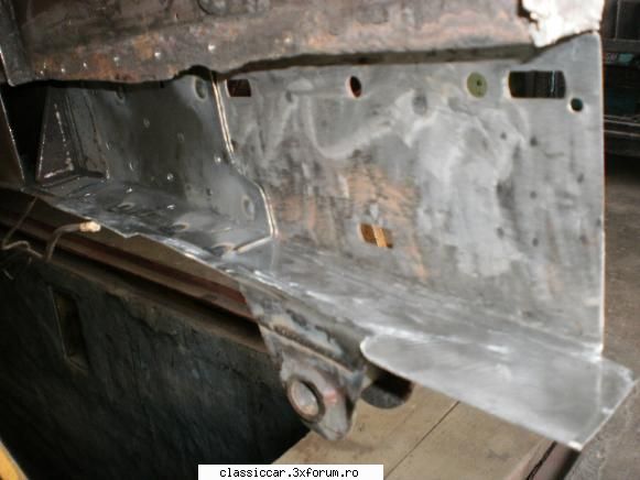 Restaurare Daimler (Jaguar) XJ6 din 1978 - Interiorul longeronului gata - Reconditionari si Restaurari