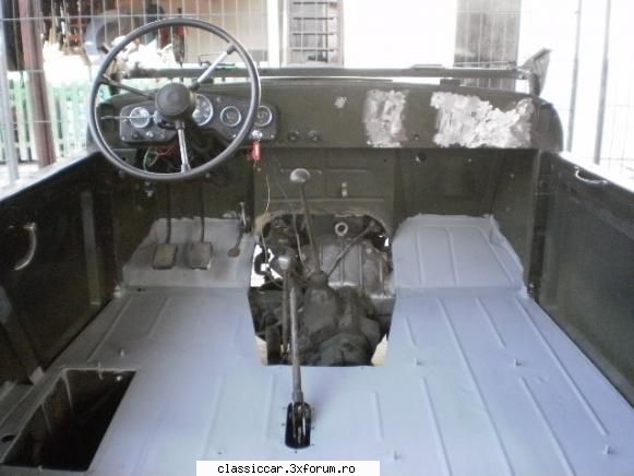 Restaurare partiala M 461 - Interiorul caroseriei grunduit - Reconditionari si Restaurari