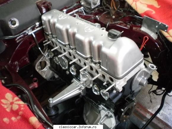 Restaurarea unei MB 280 SL - Azi am montat motorul - Reconditionari si Restaurari