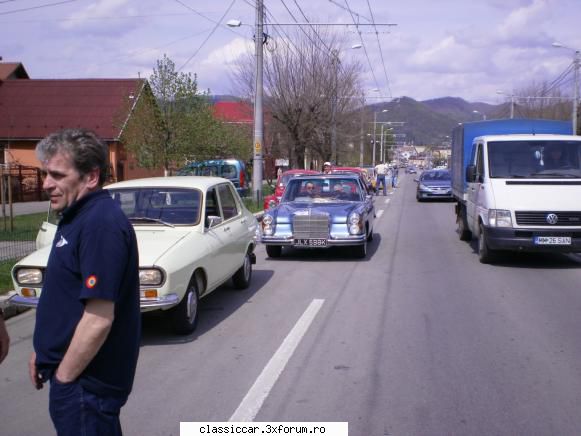 Retroparada Primaverii Baia Mare 2015 - Deplasare in coloana la final de expozitie - Arhiva evenimente 2015
