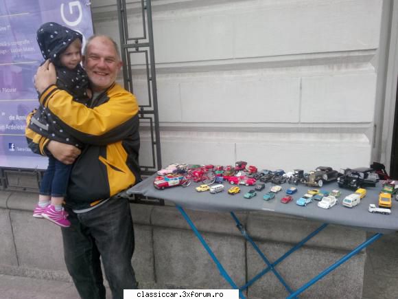 Retroparada Primaverii la Arad - expo....bunicu si masinute de colectie - Arhiva evenimente 2015