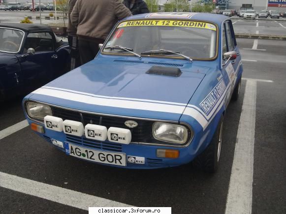 Retroparada de primavara Pitesti 2014 - un renault 12 gordini - Arhiva evenimente 2014