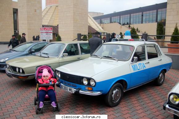 Retroparada la Suceava - Eu am scos doar o dacie din 78, Renault 12 din UK - Arhiva evenimente 2014
