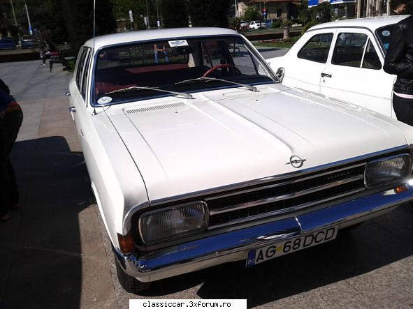 Retroparada primaverii Pitesti - Nicu_Nix - Arhiva evenimente 2016
