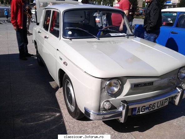 Retroparada primaverii Pitesti - Nicu_Nix - Arhiva evenimente 2016