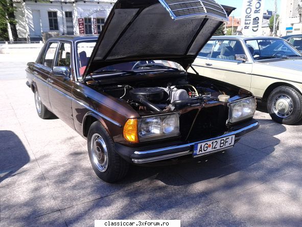 Retroparada primaverii Pitesti - Nicu_Nix - Arhiva evenimente 2016