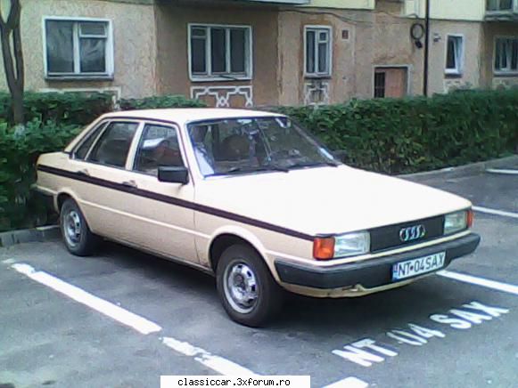 Roman, judetul Neamt - Maimuta.Galbena - Am vazut prin Romania