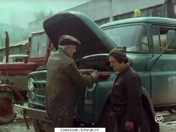 SR - Autocamioanele Steagul Rosu - Un Carpati vazut in filmul Raliul - File de istorie