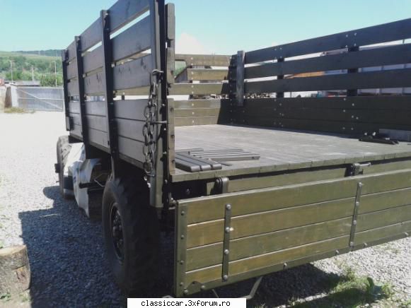 SR 132 salvat de Fari - am mai gasit niste poze;) - Coltul camionagiului si tractoristului oldtimerist