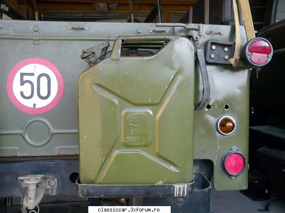 SR Carpati - Canistre de armata - Coltul camionagiului si tractoristului oldtimerist