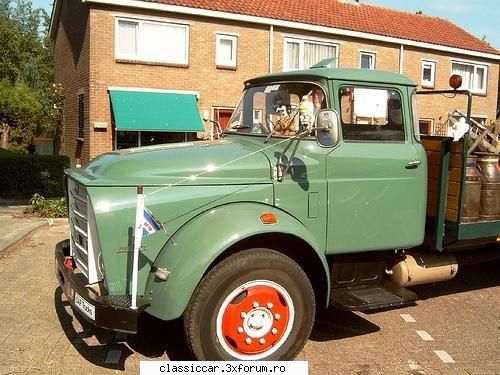 SR Carpati - cabina seamana cam mult cu una de DAF - Coltul camionagiului si tractoristului oldtimerist