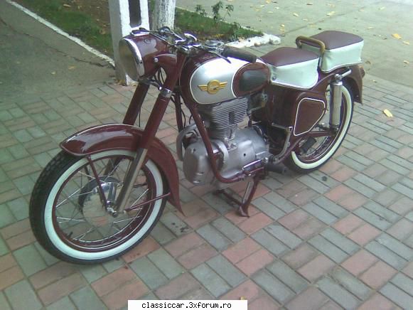 Salut - mark1 - Prezentare motociclete, motorete si biciclete de colectie