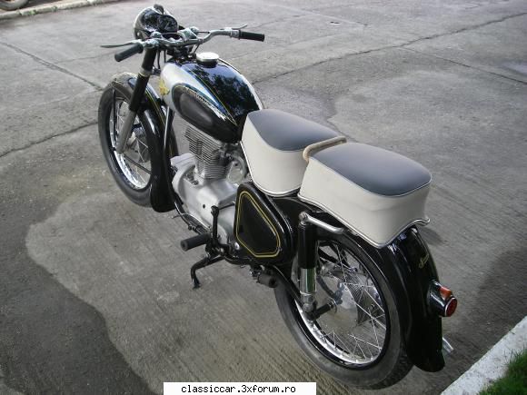 Salut - mark1 - Prezentare motociclete, motorete si biciclete de colectie