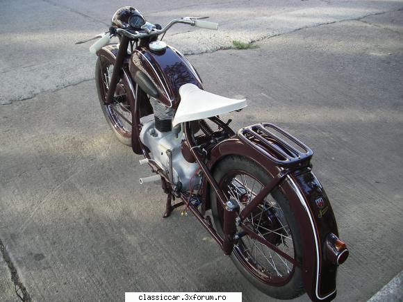 Salut - mark1 - Prezentare motociclete, motorete si biciclete de colectie