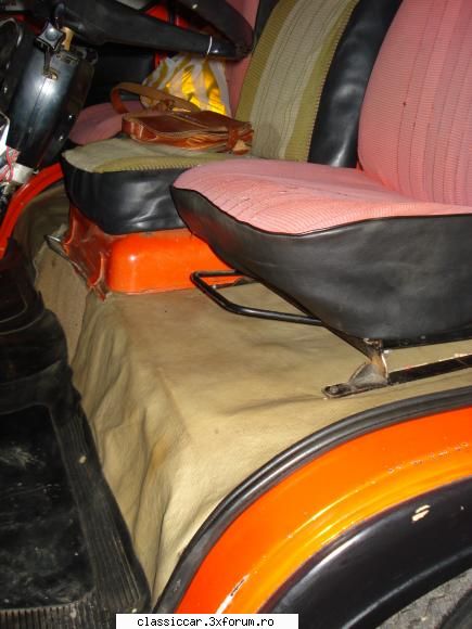 Saviem-Avia - si covorul PVC dup� sp�lat cu CIF si-a - Coltul camionagiului si tractoristului oldtimerist