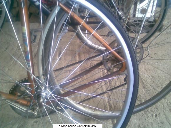 Sputnik 1980 - Avand un pic de timp mai liber la - Prezentare motociclete, motorete si biciclete de colectie