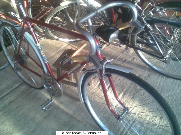 Sputnik 1980 - Incepe sa se contureze dar din - Prezentare motociclete, motorete si biciclete de colectie
