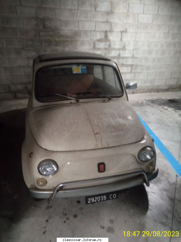 Stela dincolo de granite - Si scena trista cu Fiat 500L ingrijit dar uitat - Drumetii prin Mioritic