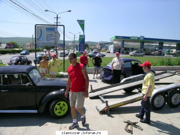 Stiati ca???..... - Daca ai de lucru sub masina si esti pe drum,se - Coltul vesel