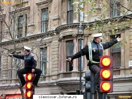 Stiati ca???..... - Fara masina nu au de ales,datoria trebuie facuta - Coltul vesel