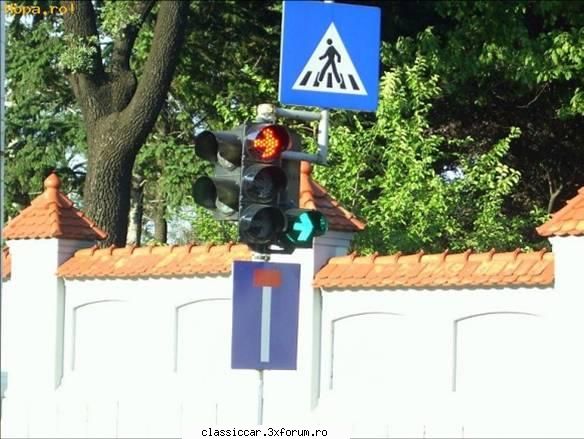Stiati ca???..... - Daca nu poti face nimica,macar incurca-l pe - Coltul vesel