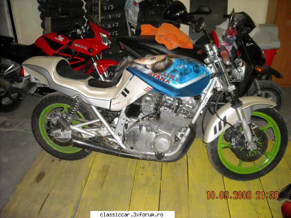 Suzuki GSX Katana 1100 - KAT 1 & KAT 2 - V.Rudolf - Prezentare motociclete, motorete si biciclete de colectie
