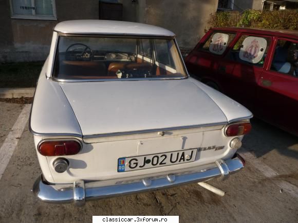 TG JIU retro car - Dupa cum am promis poze noi cu batranici - Am vazut prin Romania