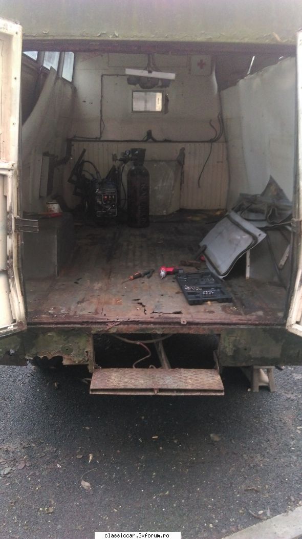 TV-51 L (autolaborator) - etape de reconditionare - etape de demolare - Reconditionari si Restaurari