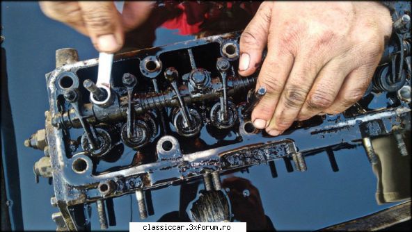 Tema de vacanta - Dacia 1300 - Da...se pare ca lucrare profi in curte, cu - Reconditionari si Restaurari