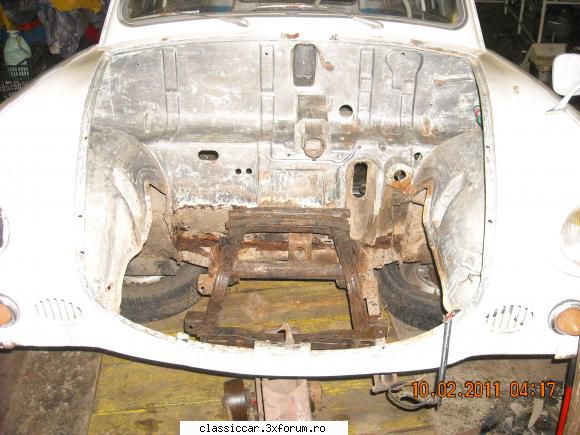 Trabant combi 600 an 63' - si compartimentul motor pregatiti de retusat si - Prezentare masini