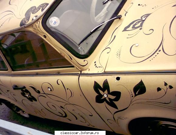Trabant cu floricele si incrusatat cu "diamante" - Misu de Cluj - Am vazut prin Cluj-Napoca