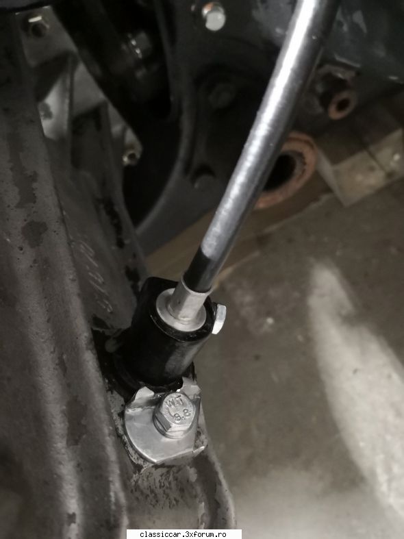 Traction Avant - Adi, mi-am făcut o improvizație, dar - Reconditionari si Restaurari