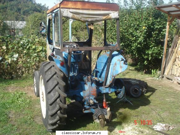Tractor Ford 3000 - Sper că am �ncadrat corect - Coltul camionagiului si tractoristului oldtimerist