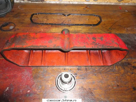 Tractor McCornick - Curăţat capac motor - Coltul camionagiului si tractoristului oldtimerist