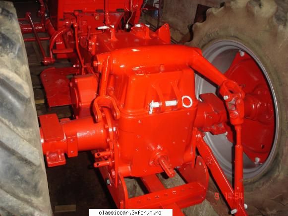Tractor McCornick - Petrişor - Coltul camionagiului si tractoristului oldtimerist