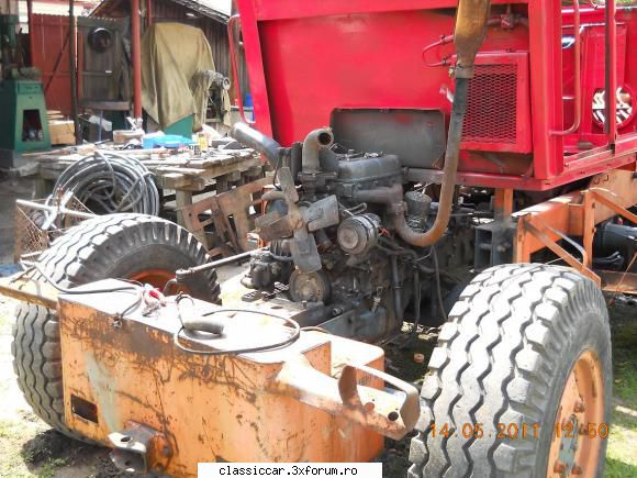 Tractor TIH 445 - Demontez radiatorul pentru ca era - Coltul camionagiului si tractoristului oldtimerist