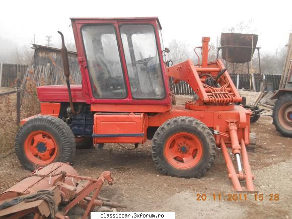 Tractor TIH 445 - Am montat usile ca sa nu viscoleasca - Coltul camionagiului si tractoristului oldtimerist