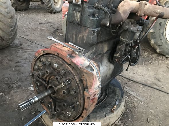 Tractor UTOS27 - Si motorul cu ambreiajul montat pe el - Coltul camionagiului si tractoristului oldtimerist