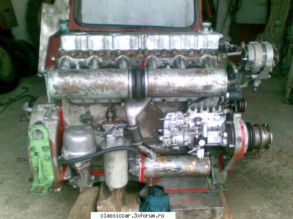 Tractor ZIMBRU sau A 1800 - Da intradevar are motor de - Coltul camionagiului si tractoristului oldtimerist