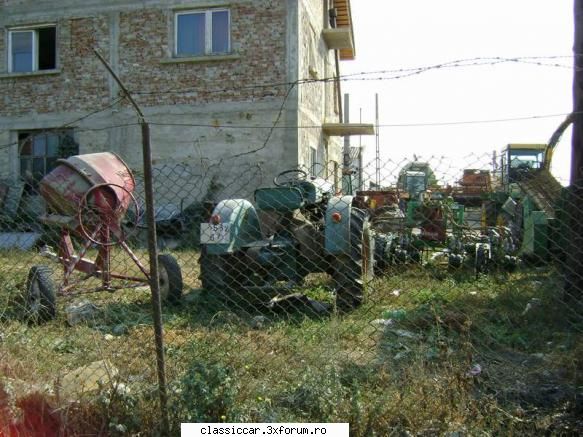 Tractor vechi frantuzesc - Misu de Cluj - Am vazut prin Cluj-Napoca