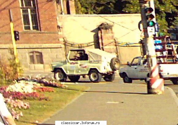 UAZ 469 crem - Zilele trecute tot vedeam prin oras un UAZ 469 de - Am vazut prin Cluj-Napoca