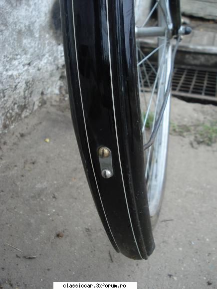Ukraina 1970 - si cea inferioar� (orizontal� ) - Prezentare motociclete, motorete si biciclete de colectie