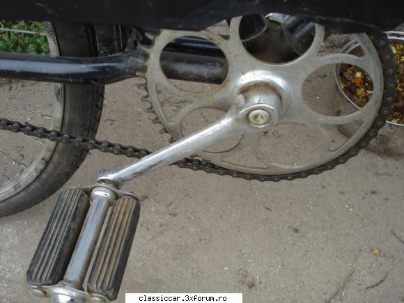 Ukraina 1970 - roata dintat� si bratul pedalelor - Prezentare motociclete, motorete si biciclete de colectie