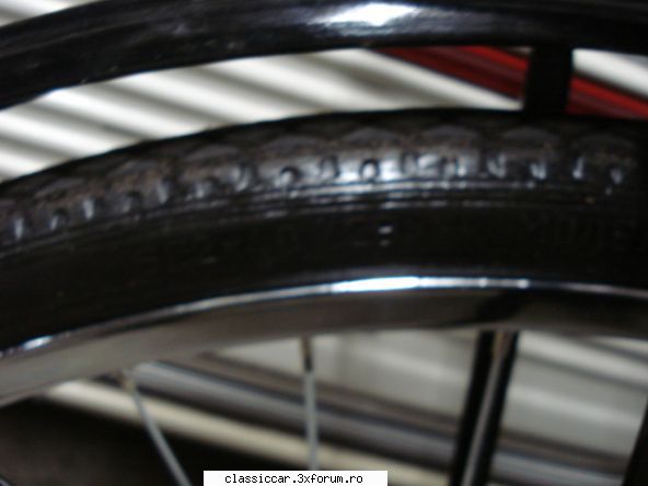 Ukraina 1970 - cauciucul original - Prezentare motociclete, motorete si biciclete de colectie