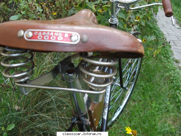 Ukraina 1970 - accesoriu de epoc� inconfundabil - Prezentare motociclete, motorete si biciclete de colectie