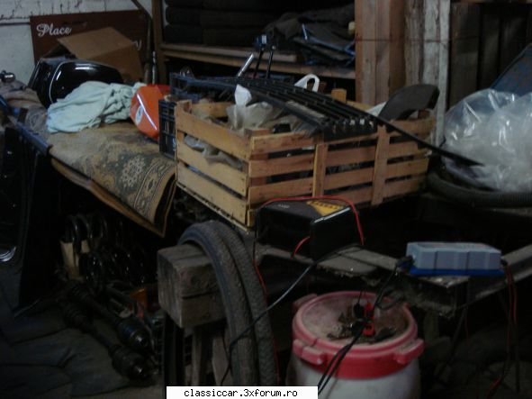 Un 2 CV ptr fiul meu - si sasiul nou pe post de etajer� - Reconditionari si Restaurari