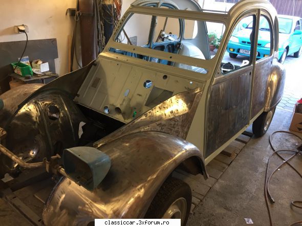 Un 2 CV ptr fiul meu - Am mai lucrat si la 2 CV-ul lui Daniel ....incepe - Reconditionari si Restaurari